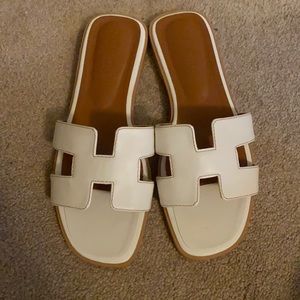 Goodnight Macaroon Sandals